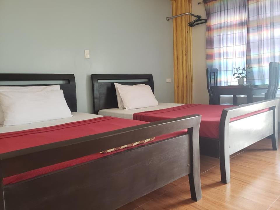 BAGUIO Betty's Room Rental Twin Bed Studio - Housity