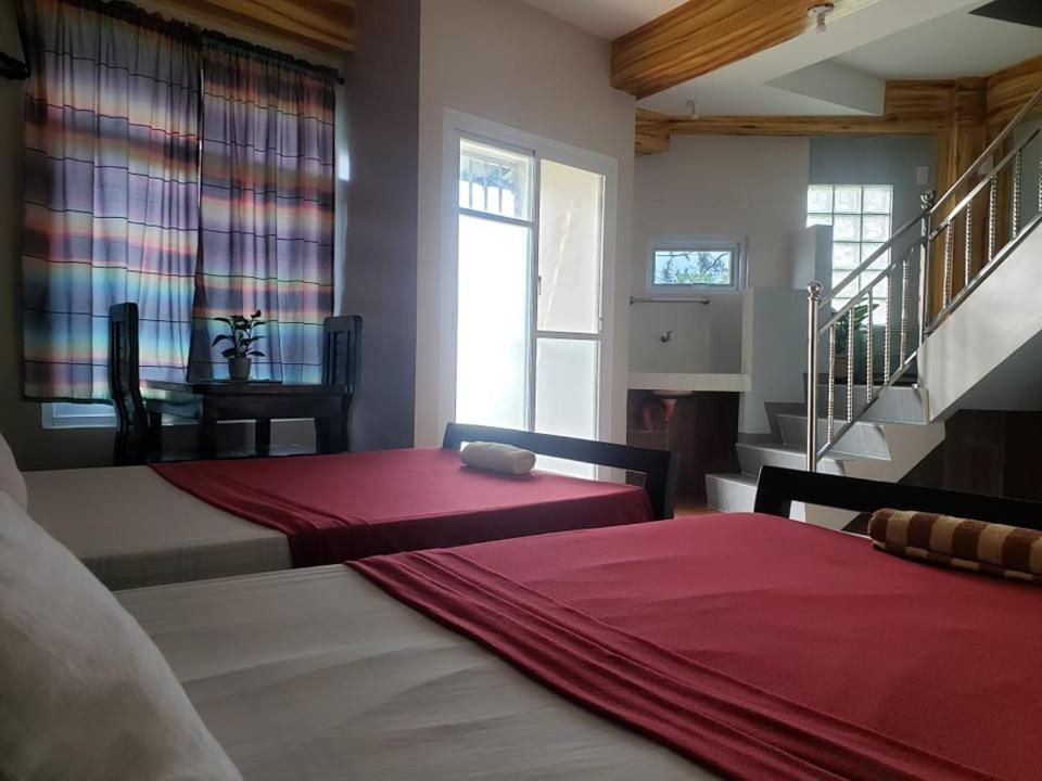 BAGUIO Betty's Room Rental Twin Bed Studio - Housity