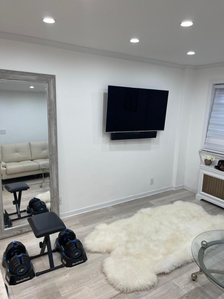 Suitetrails - Renovated Jacuzzi Tub Home NYC-LGA-JFK Washer-Dryer