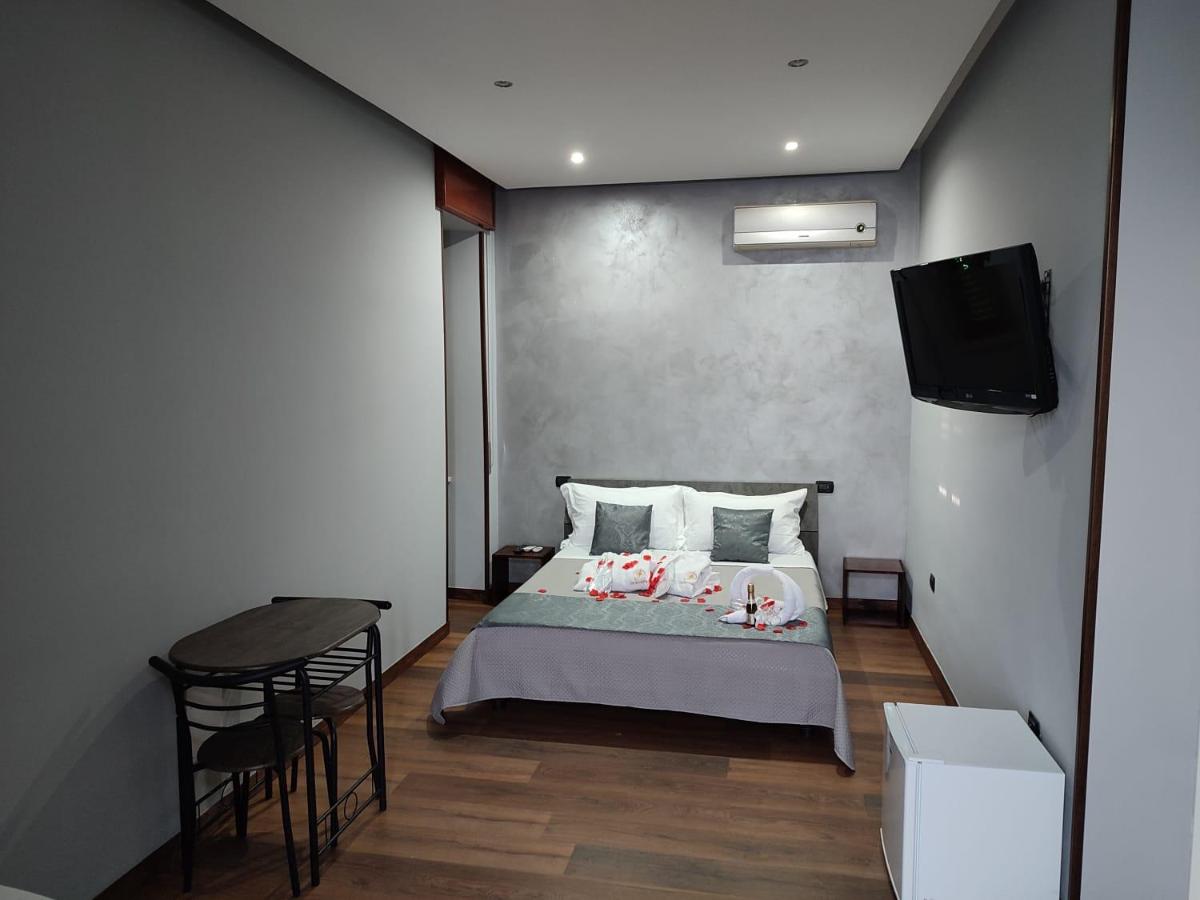 Diora Suite - Housity