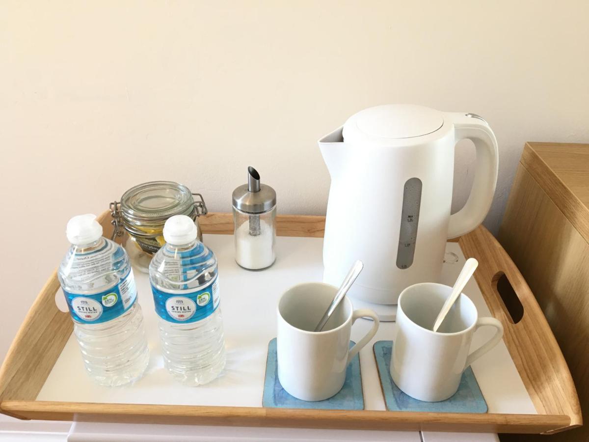 Suitetrails - Double room in the heart of Kingston upon Thames in London