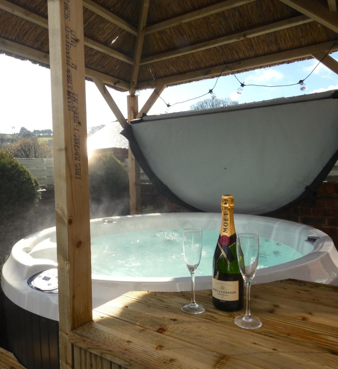 Suitetrails - Bank View Farm Holiday Cottages