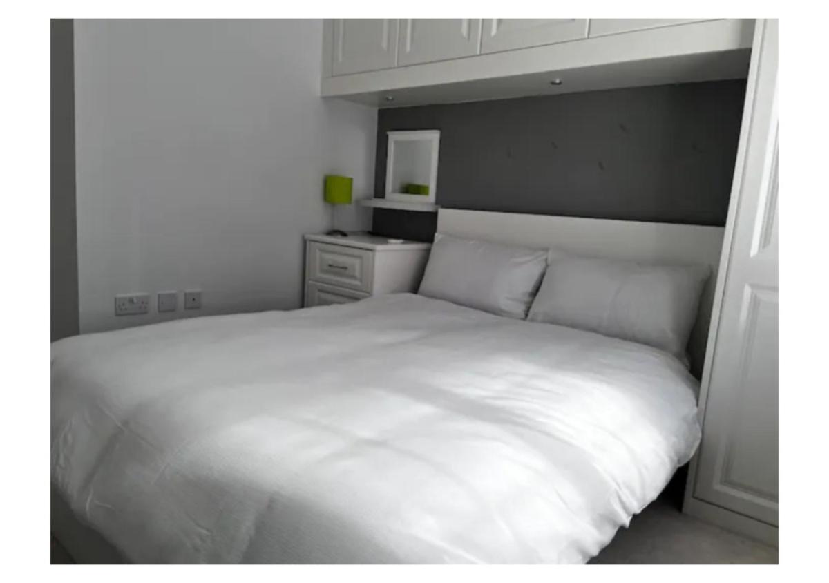 A luxurious sweet one bed coach house - Housity