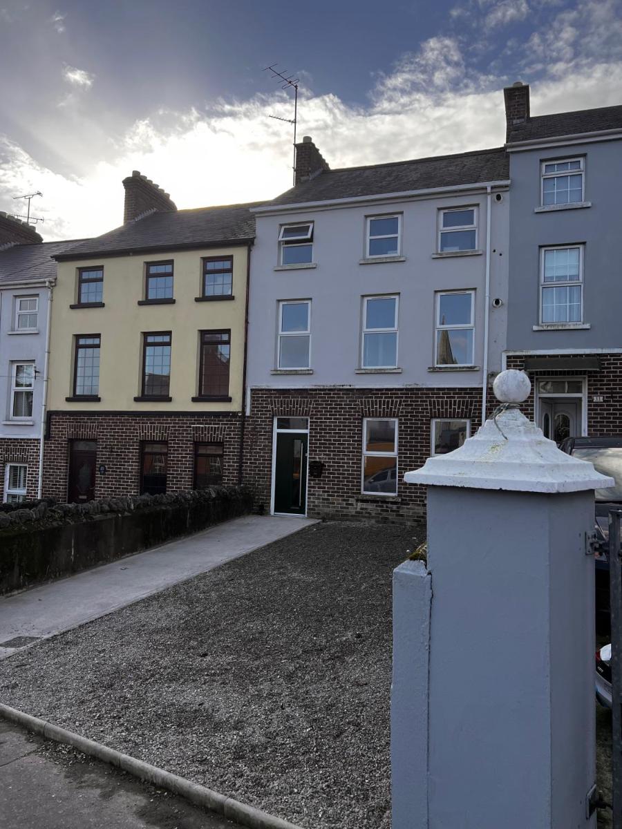 Westland Suites - Housity
