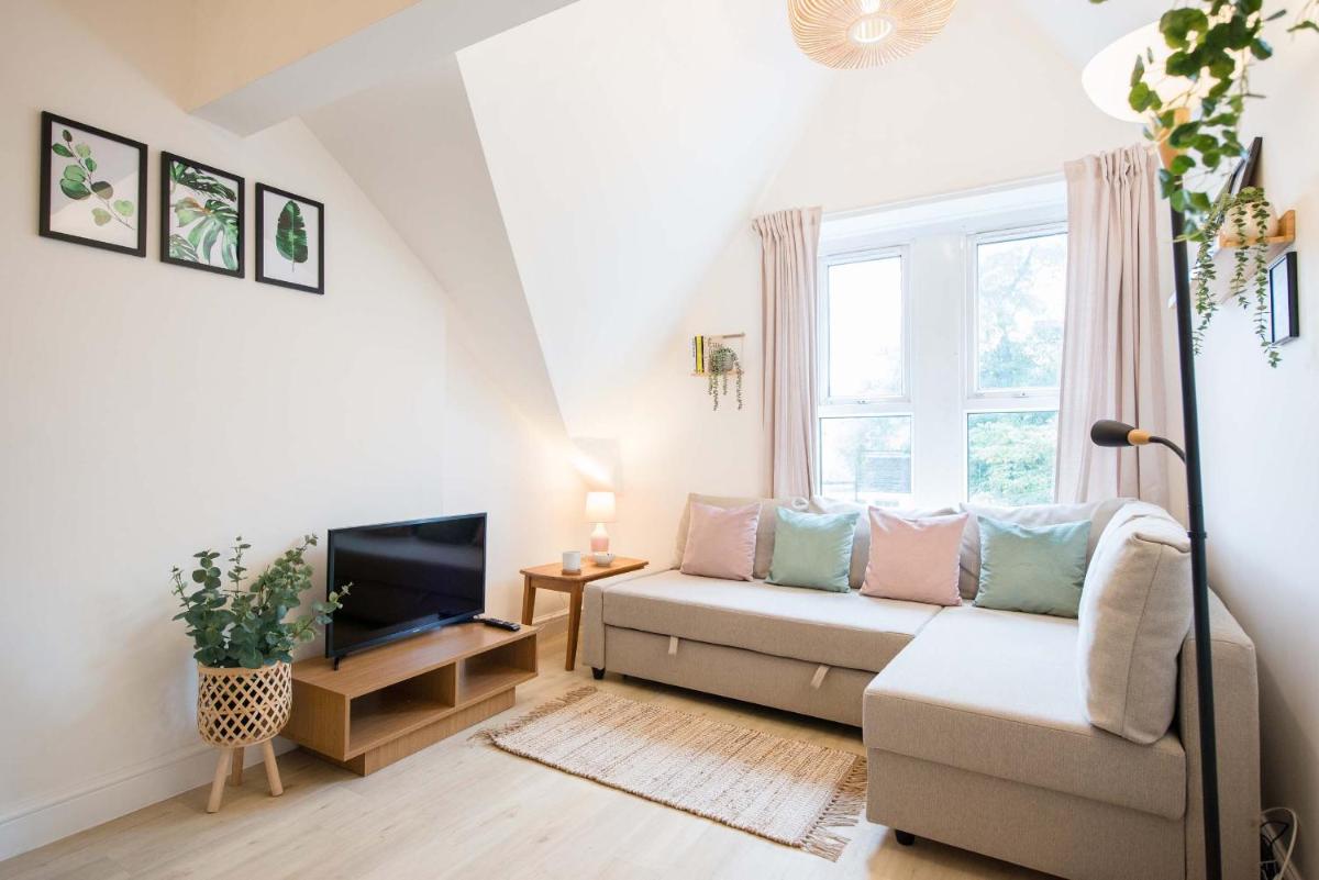 1 bed central Cardiff loft apartment near Stadium - Hizvo