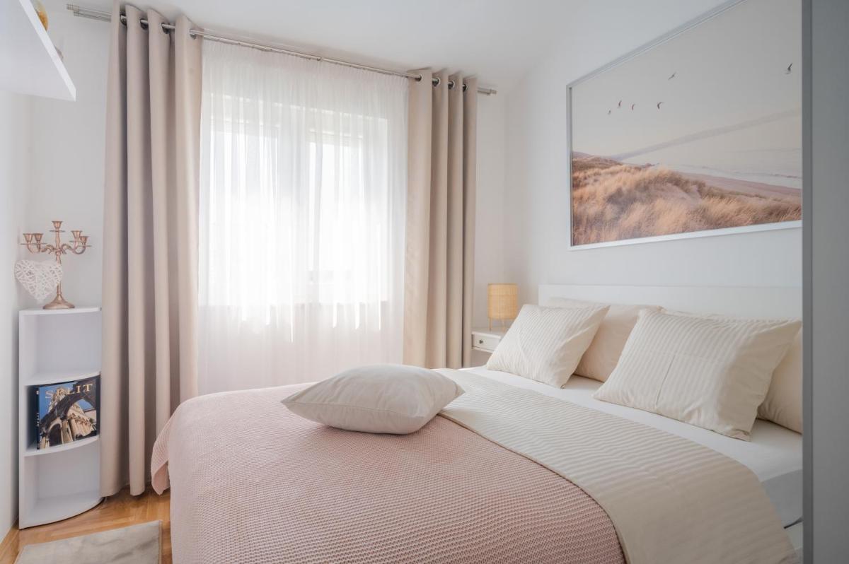 Apartment Tikvarin, Kaštel Kambelovac - Housity