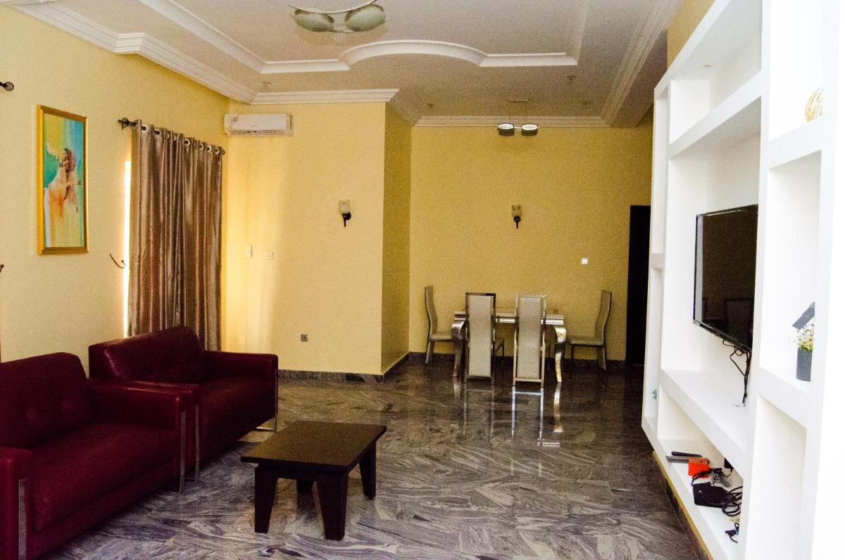 Suitetrails - HomeTown Extended Stay Apartment, Guzape