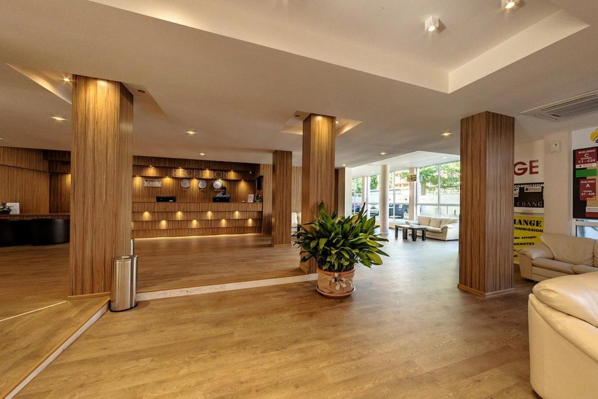 Suitetrails - Destination Bulgaria 2000 Zornica Residence Central Private Apartments