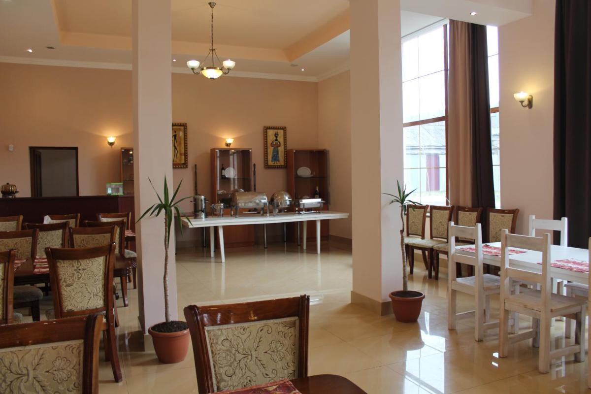 Suitetrails - Diligence Hotel & restaurant