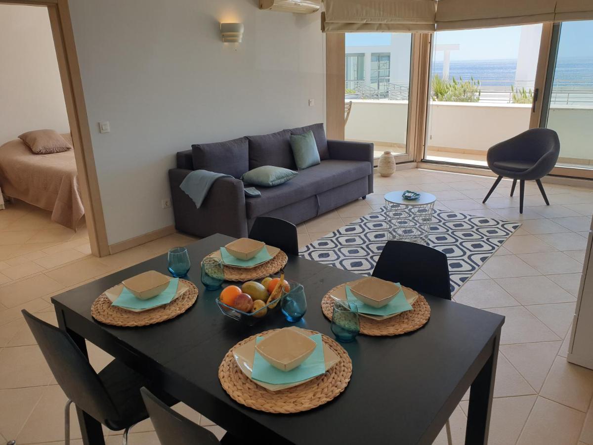 Sesimbra California Beach Apartment - Housity