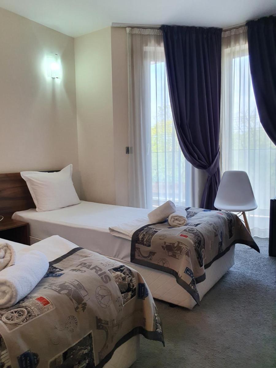 Suitetrails - Family Hotel Novel City
