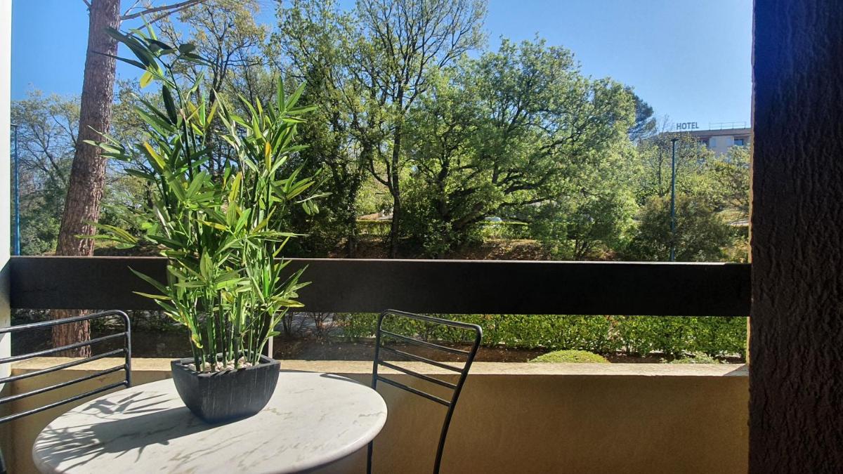 Le studio des Garrigues - Calme et fonctionnel - Housity