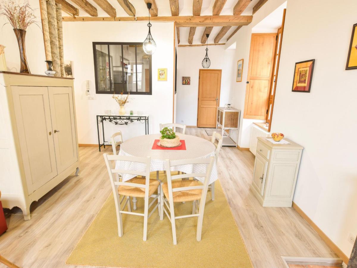 Gîte Sablé-sur-Sarthe, 3 pièces, 6 personnes - FR-1-410-346 - Housity