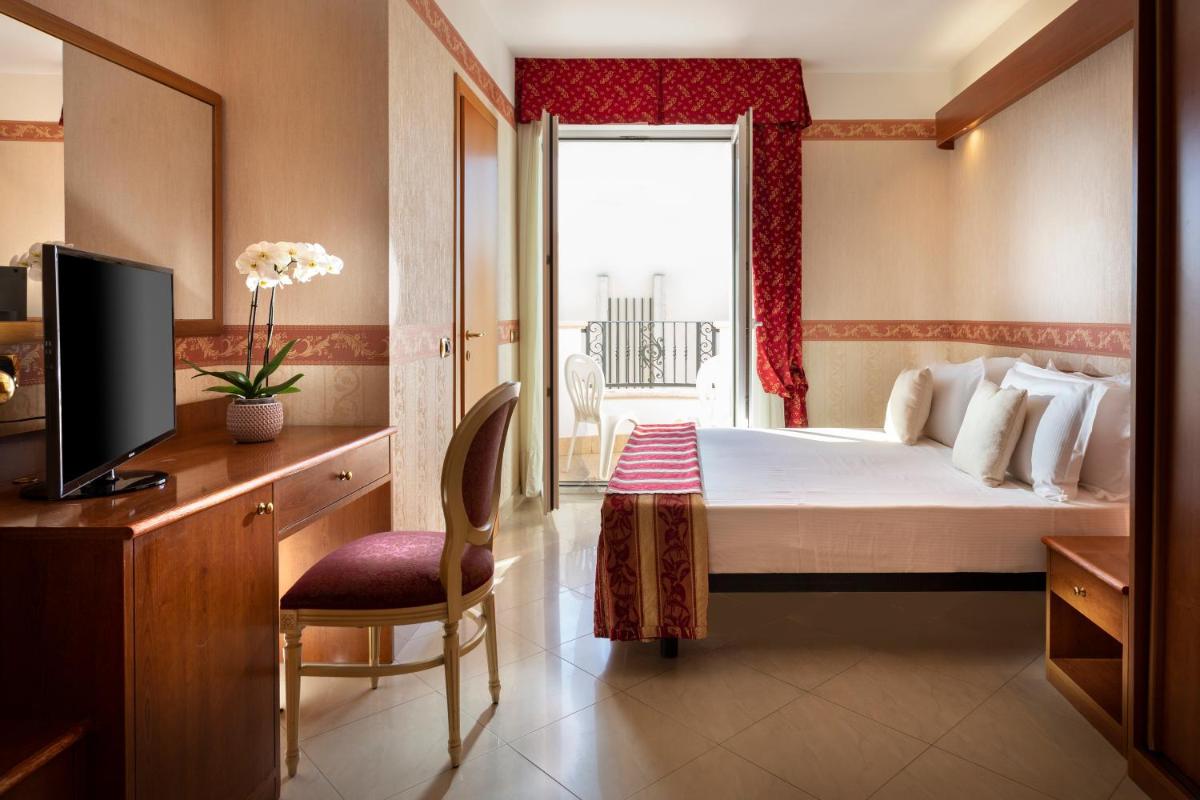 Hotel Gallia Palace - Housity