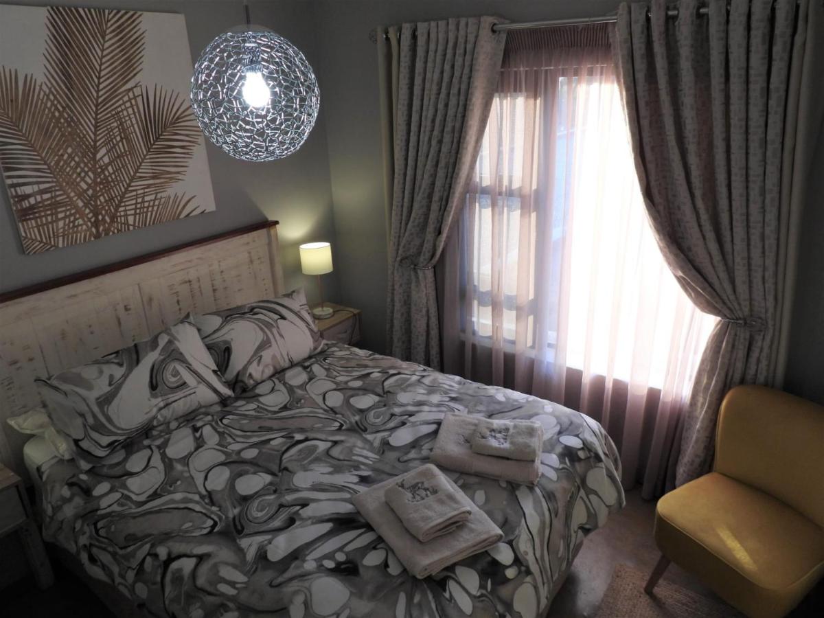 Suitetrails - Immaculate 2-Bed Cottage in Marloth Park