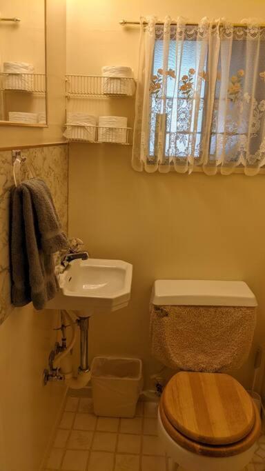 King's Cabin - Housity