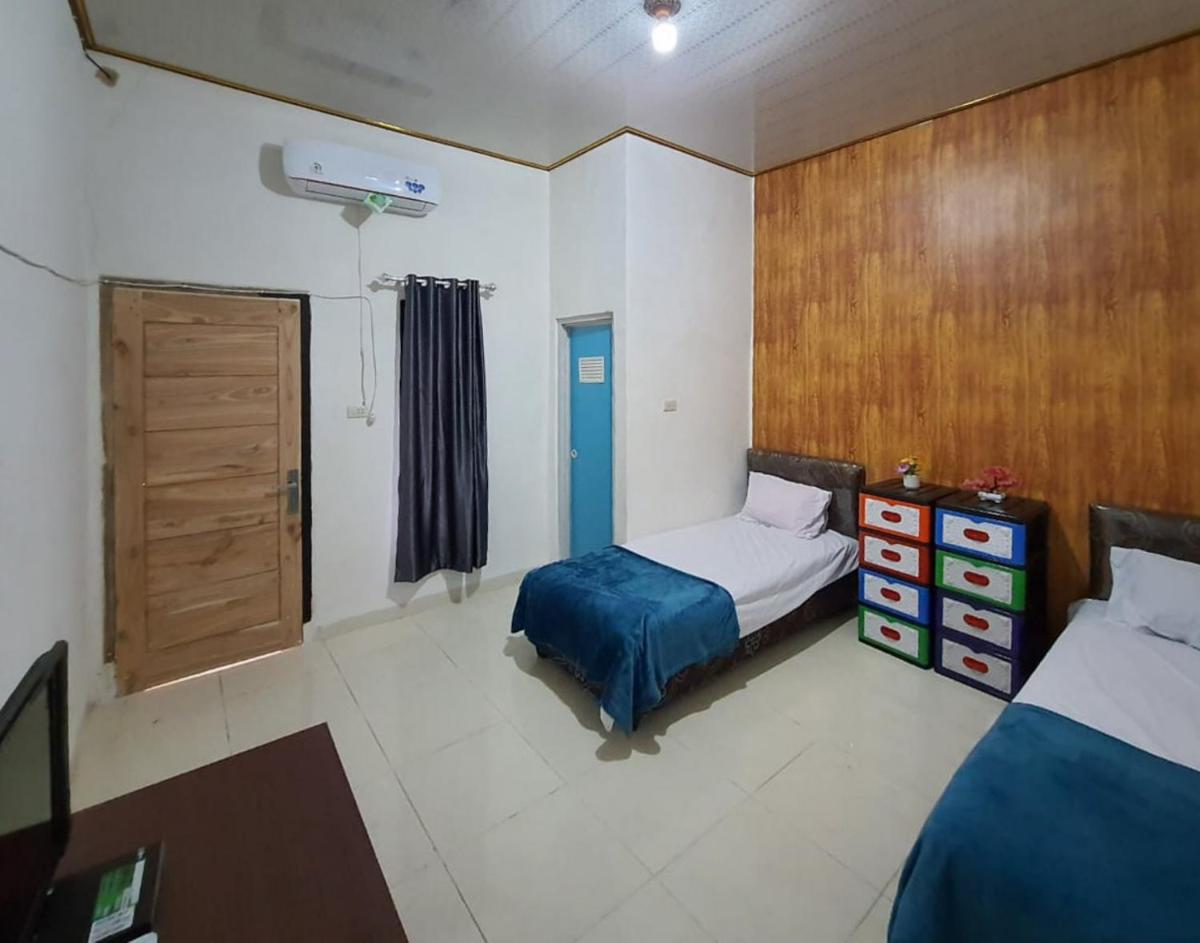 Suitetrails - RedDoorz Syariah at Labuhan Maringgai Lampung