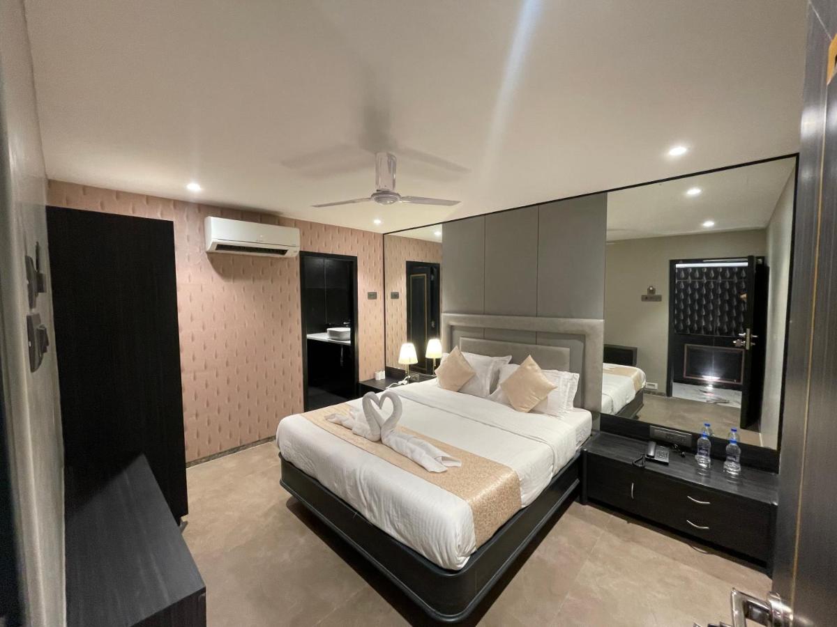 Suitetrails - Gulf Hotel Mumbai- The Boutique Hotel Colaba Mumbai
