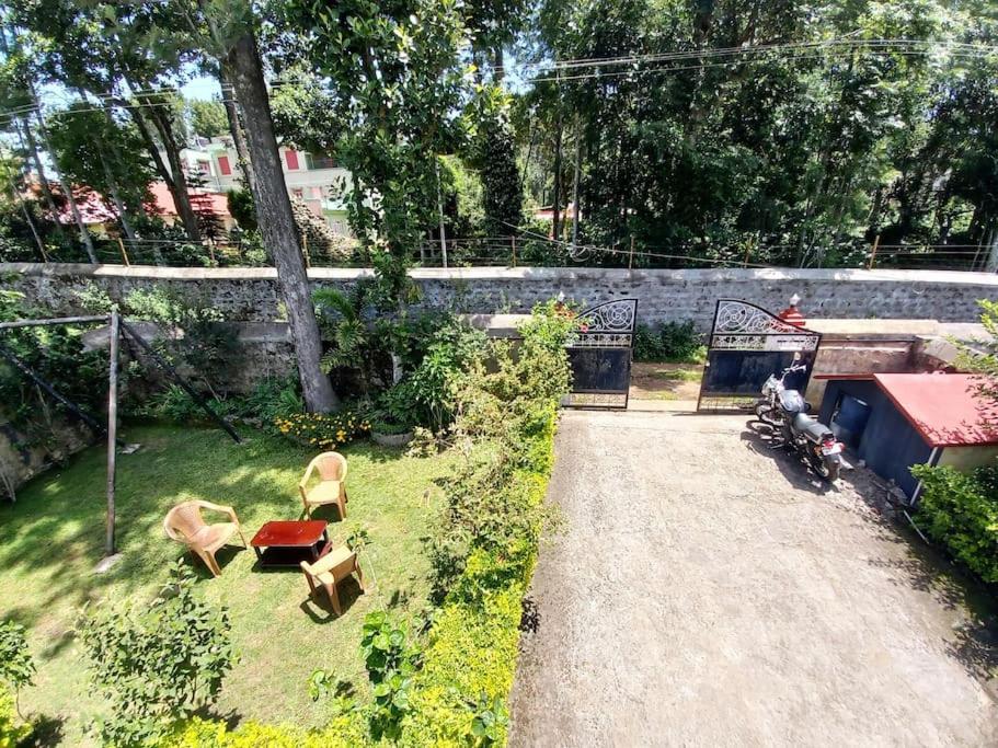 Suitetrails - iSTAYS - Yercaud Villa