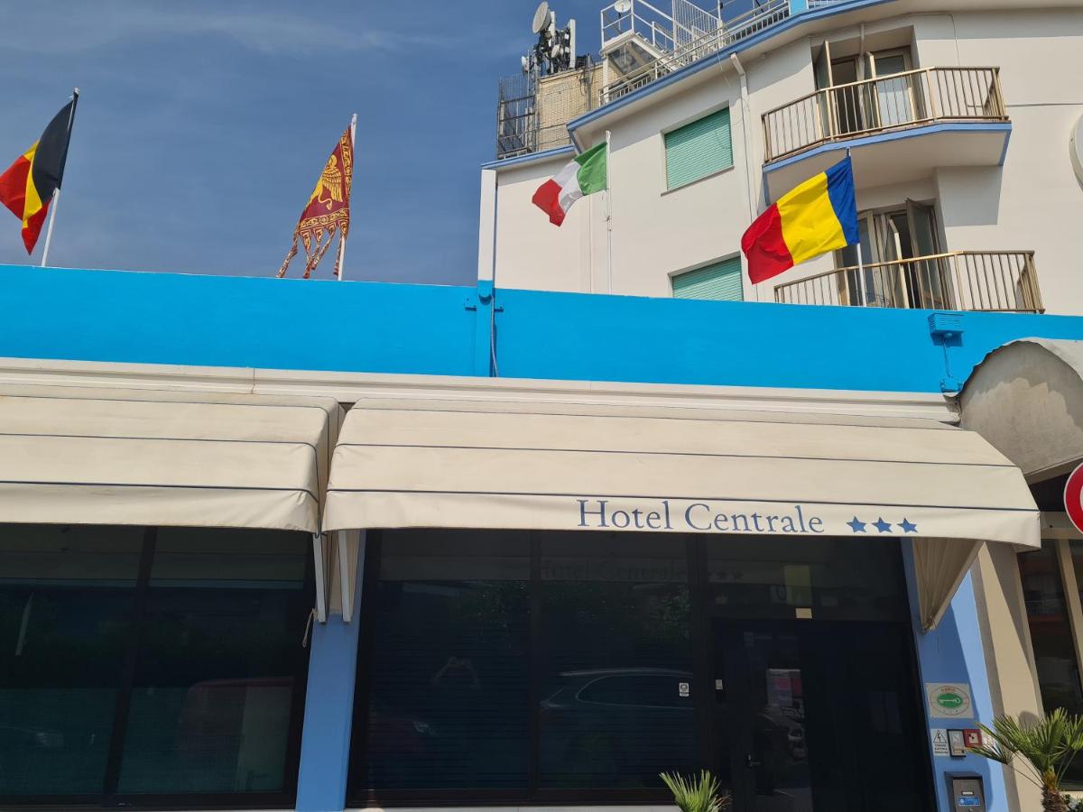 Hotel Centrale - Housity