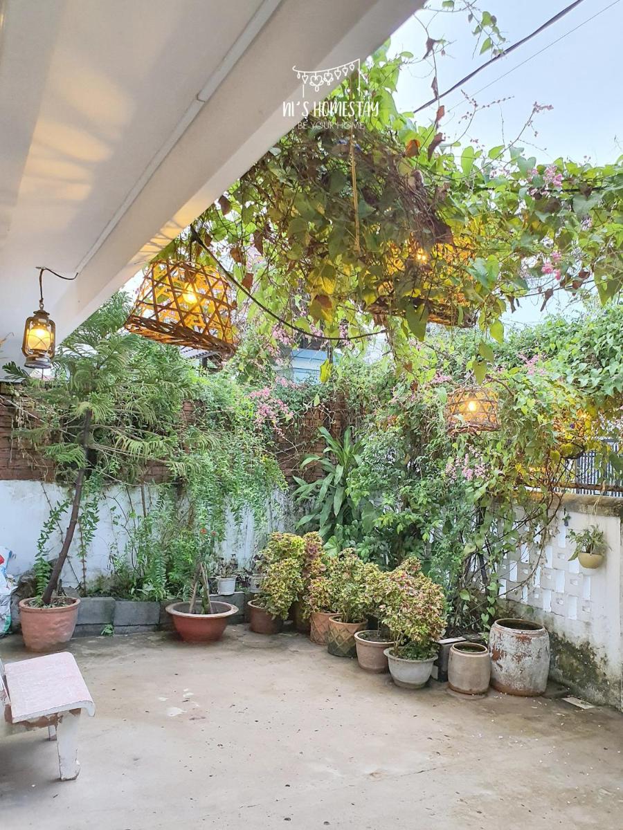 Ni's Homestay - Hizvo