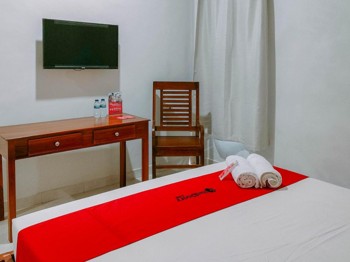 RedDoorz at Omah Candi Sari near Airport YIA - Housity