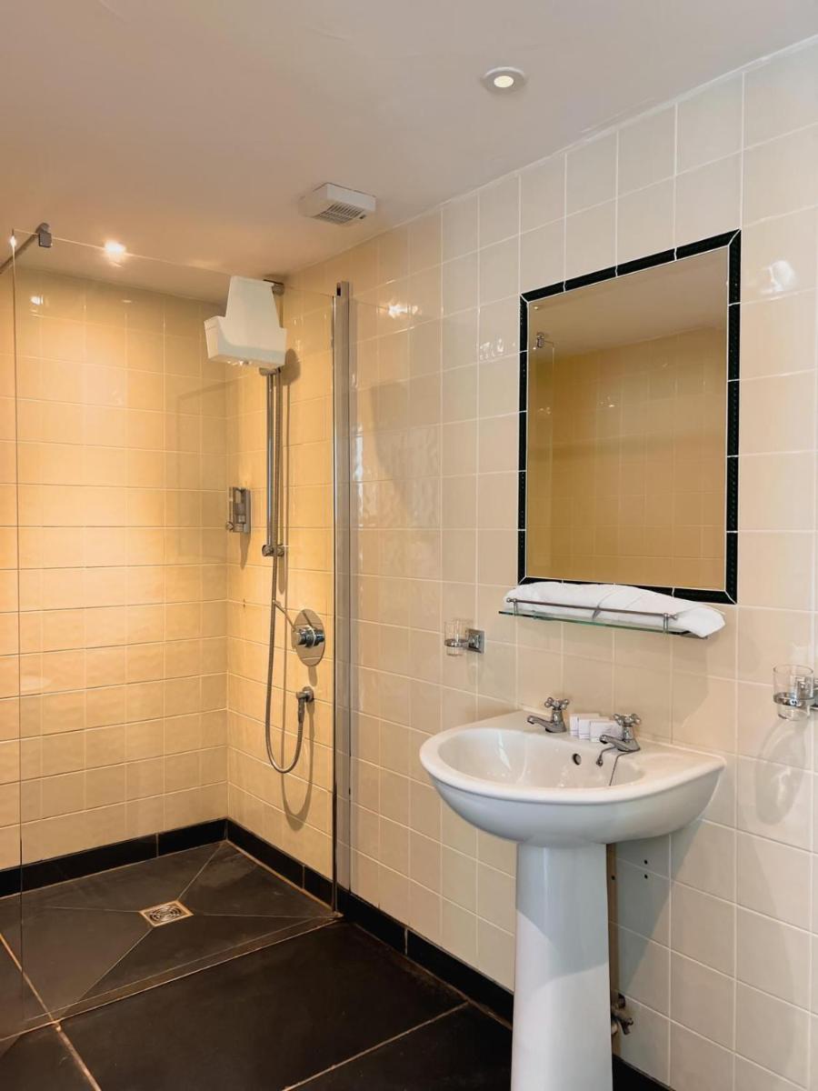 The Crown Inn - Housity