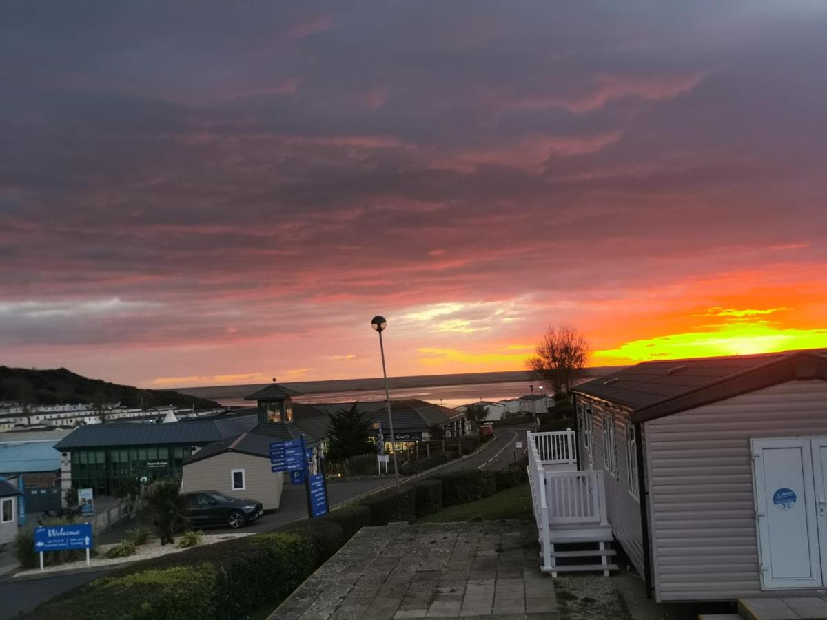 Littlesea Reeds holiday home - Housity