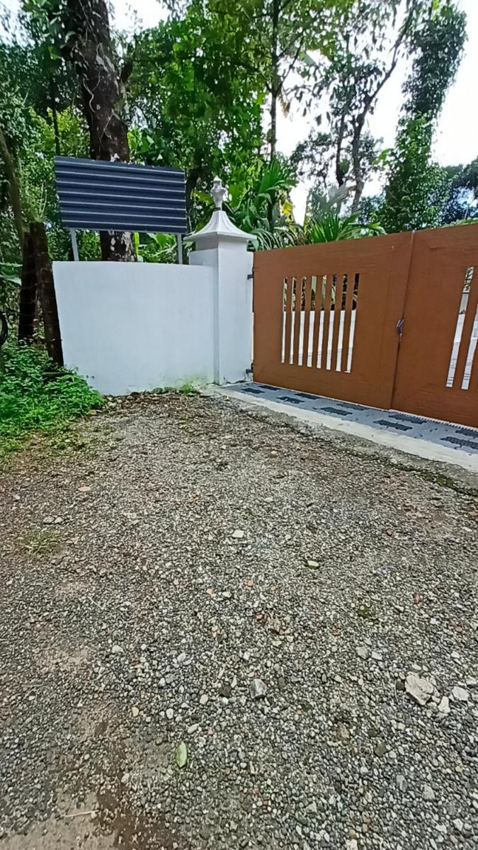 4Acrewoods farm house - Housity