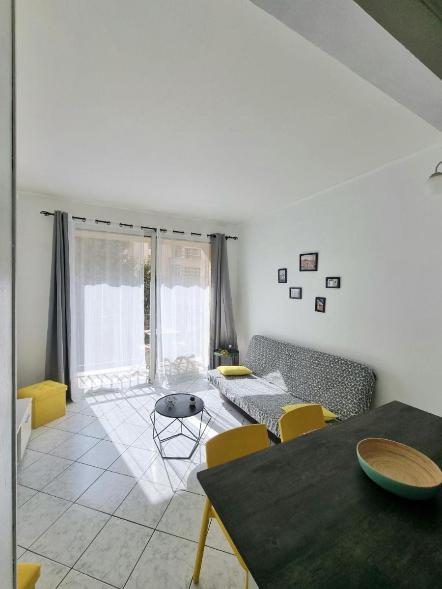 La Caisserie Vieux-port / une chambre et balcon - Housity