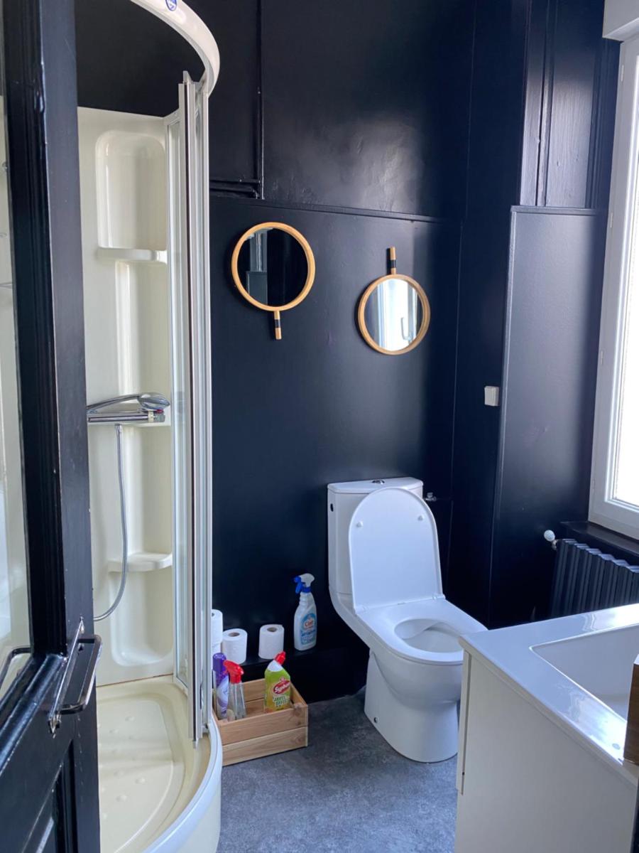 CHAMBRE SPACIEUSE DANS MAISON RENOVEE - Housity