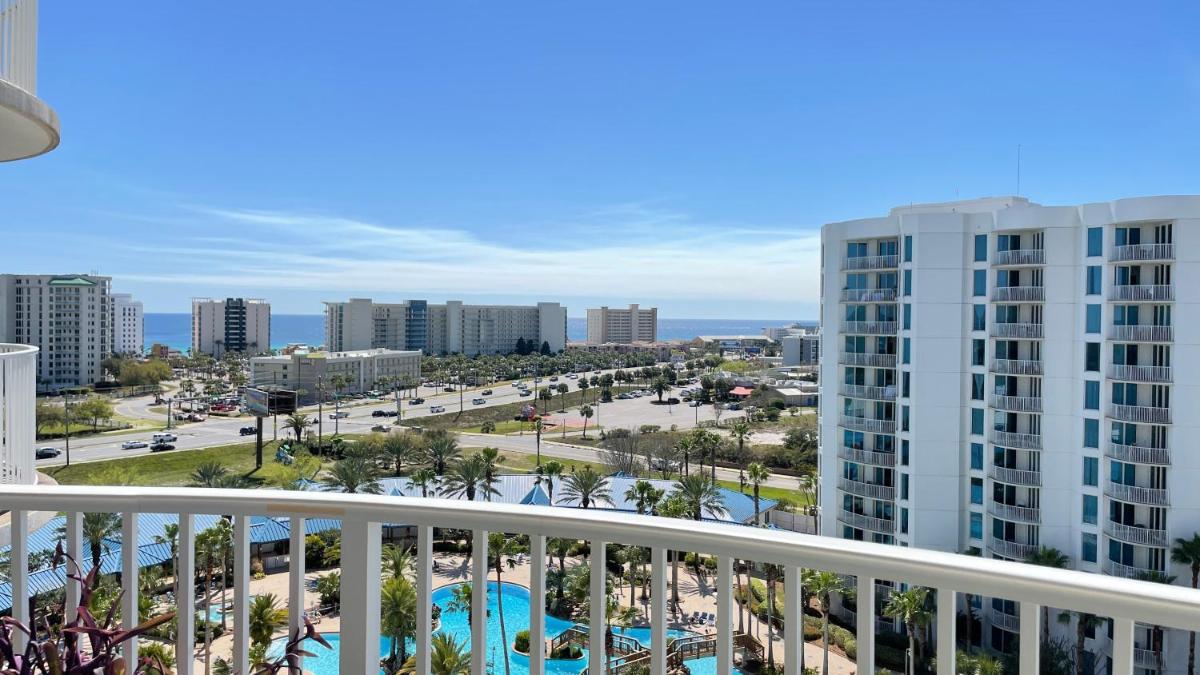 Suitetrails - Spectacular Sunsets 5 star Resort Condo Across from Beach Sleep 6 Private Shuttle