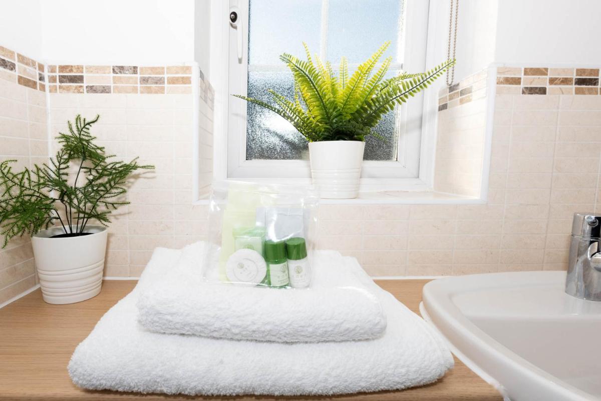 Riverside Stays, Shefford - Housity