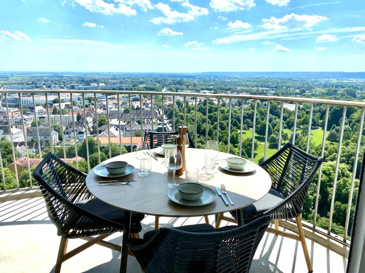 Best Butler Skyline Lodge City Apartment Netflix - Housity
