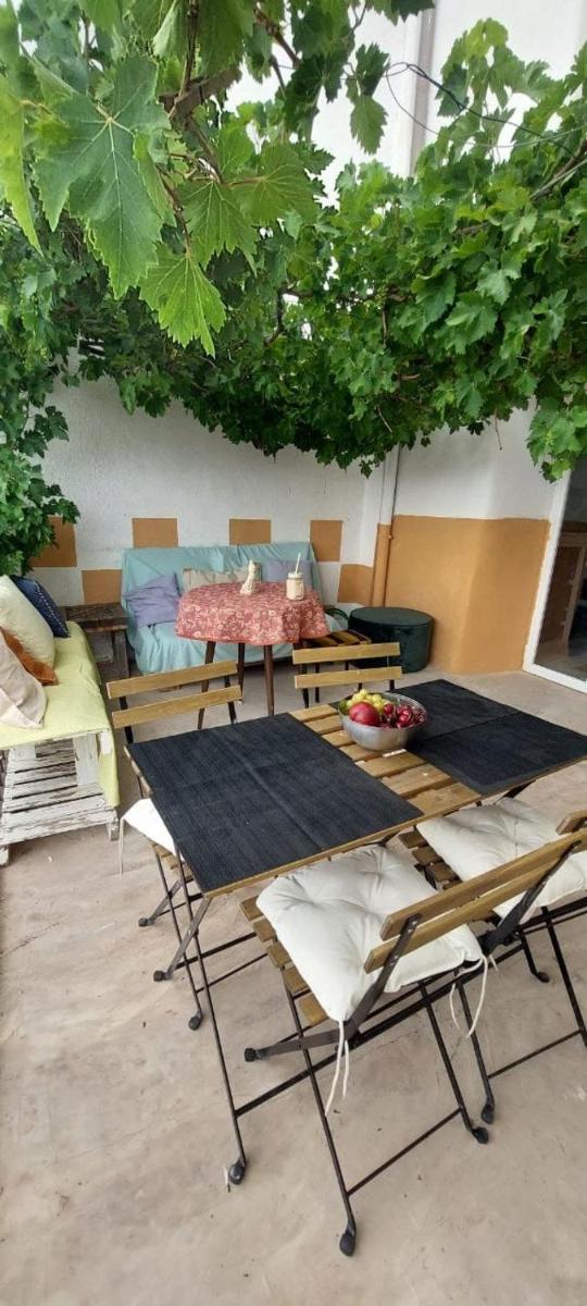 La Casa Character - Housity