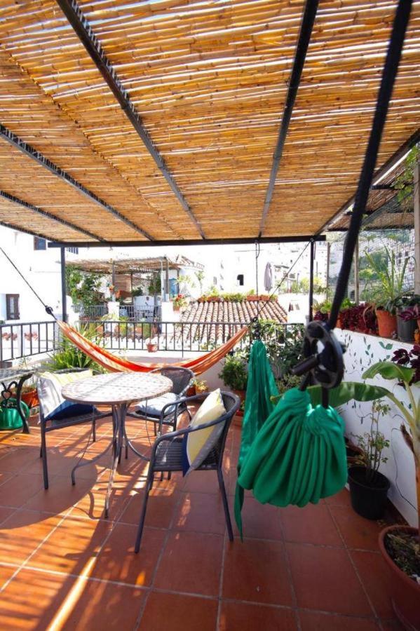 CASA FINOLA FULL HOUSE - Housity