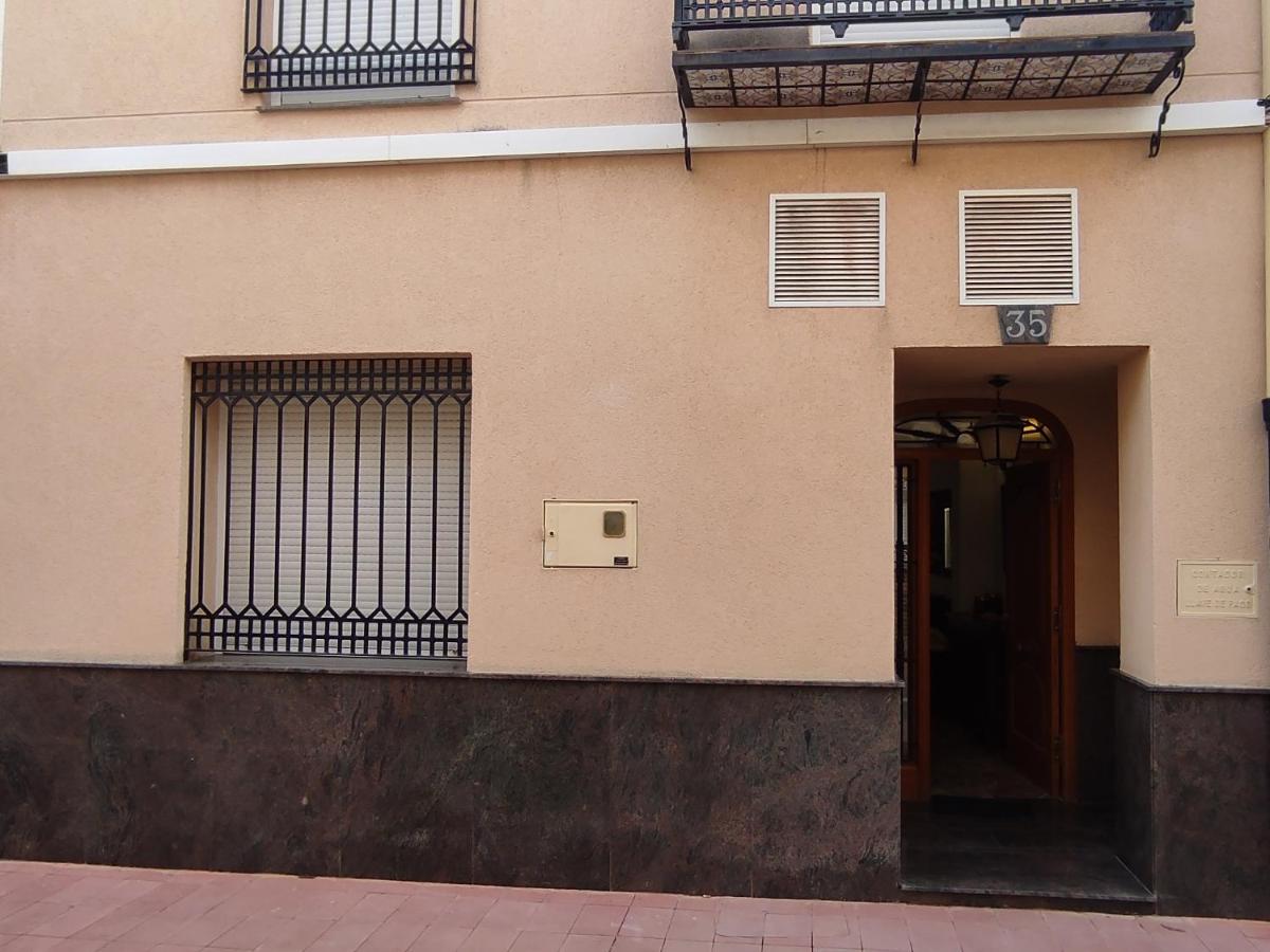 Casa Cerca de Playa Gandia , Denia , Oliva y Benidorm - Housity