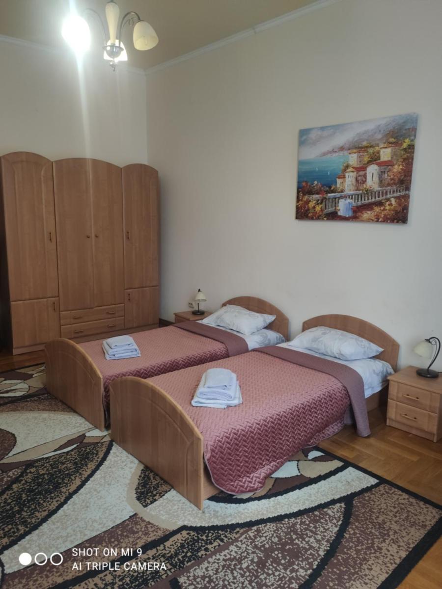 Suitetrails - Apartments Domovik ,Kirilla i Mefodiya, 5