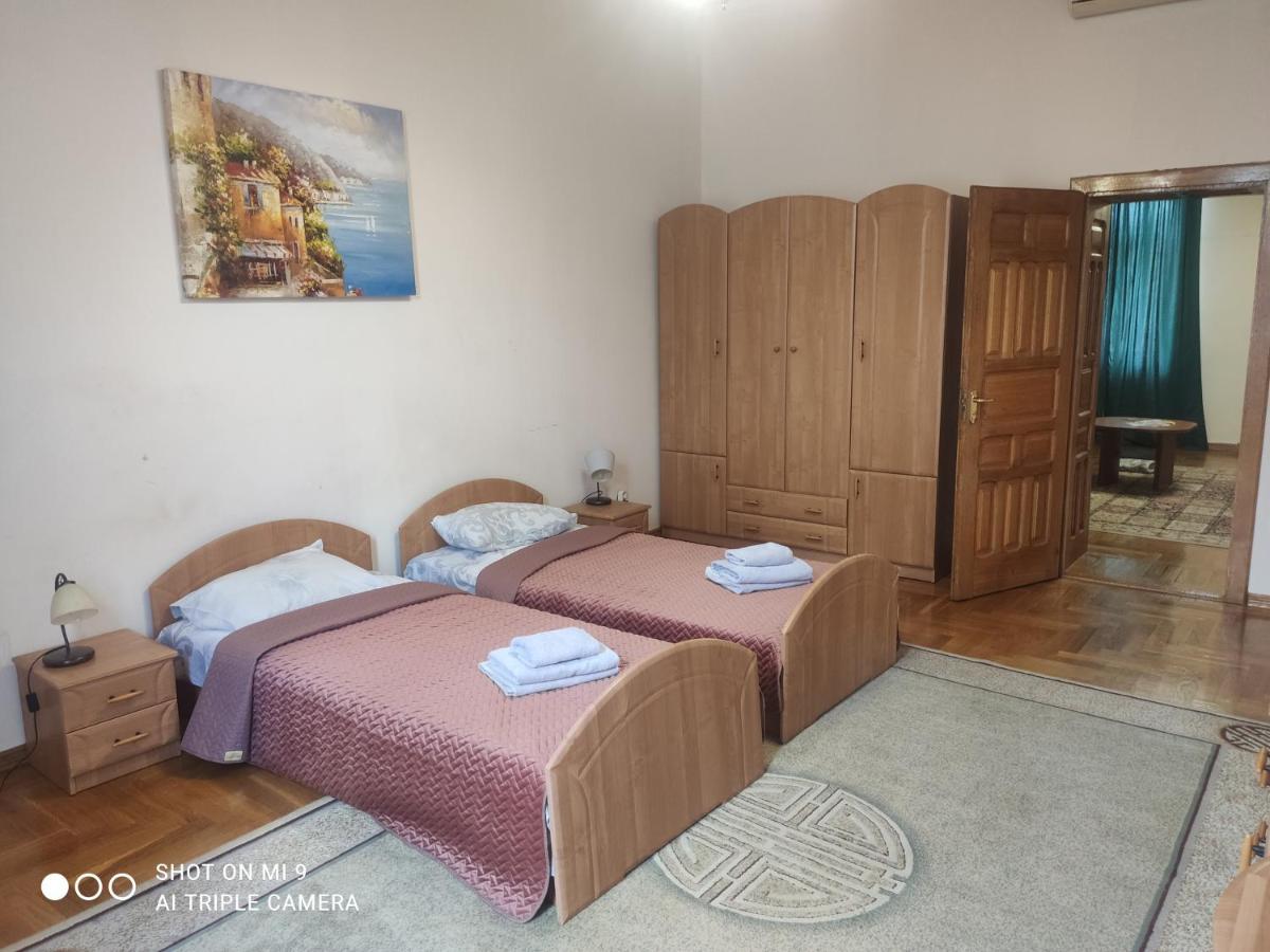 Suitetrails - Apartments Domovik ,Kirilla i Mefodiya, 5