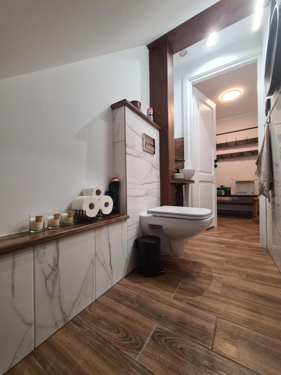Apartament nad BRDĄ , agroturystyka. - Housity