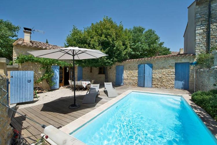 Maison de plain pied pour 4 pers piscine Lussan - Housity