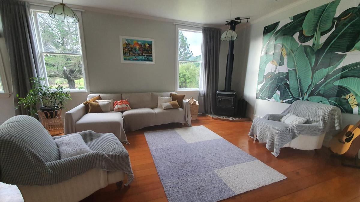Suitetrails - Tōmairangi Homestead - Relocated semi-rural villa