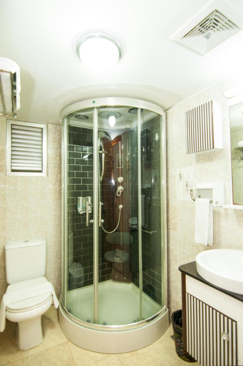Suitetrails - Century Park Residence