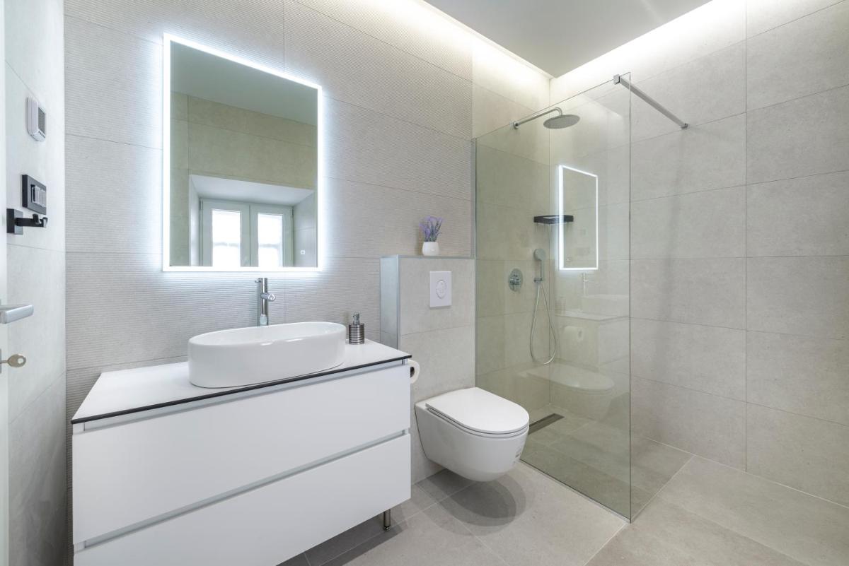 Suitetrails - La Porta 1, seaview apartment in the center
