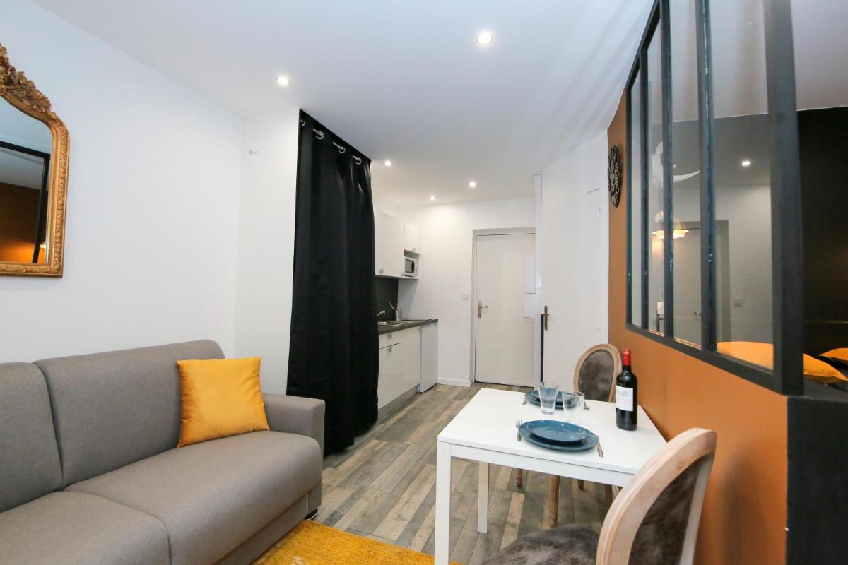 Suitetrails - Le Rhinocéros, T1 hypercentre chic et cosy, Wifi par SOVALFI