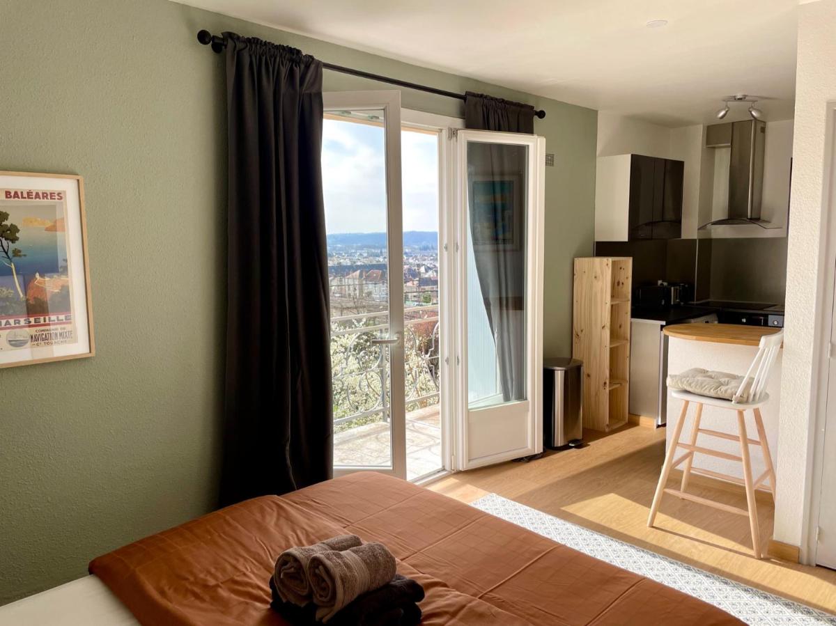 Mon Appart'hôtel - Superbe Studio avec Parking Gratuit - Housity