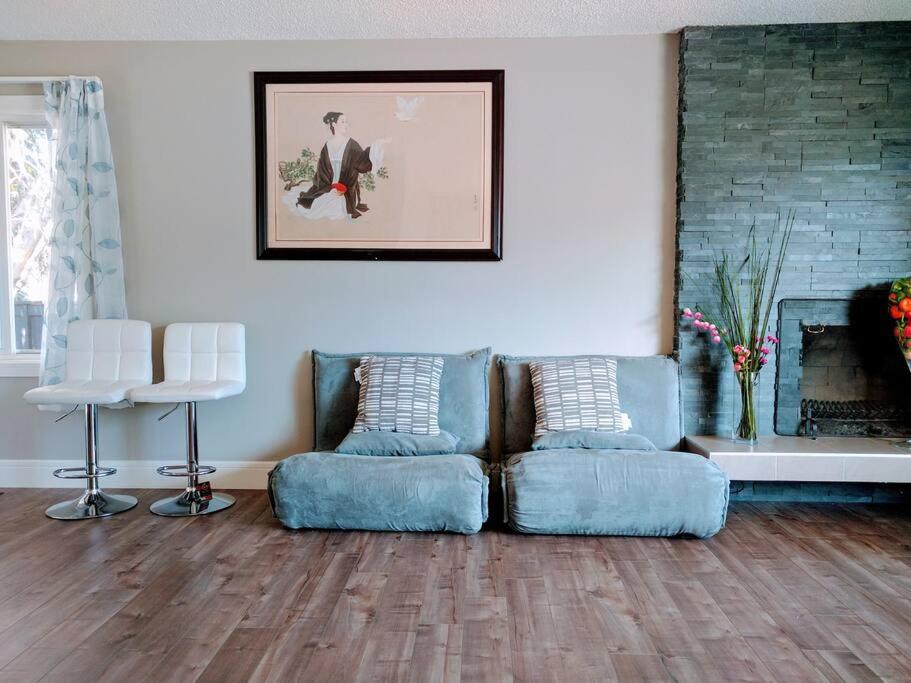 Suitetrails - 6 Bedroom Vacation House Close to Southgate Mall Welcomes You