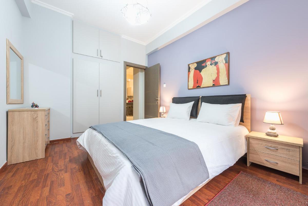 Lovely 2-bedrooms apartment in Exarcheia - Housity