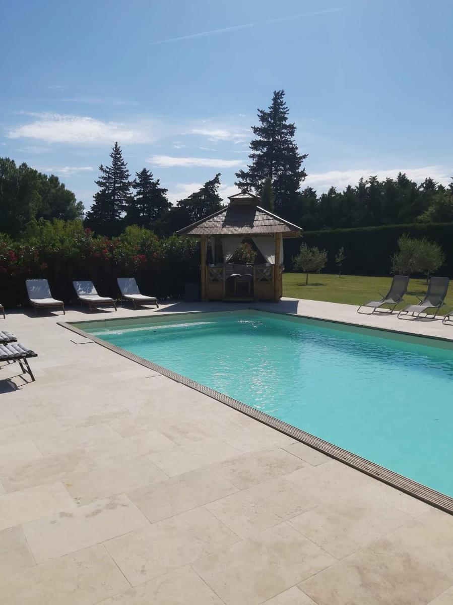 Suitetrails - Studio au calme avec piscine et toutes les commodités nécessaires