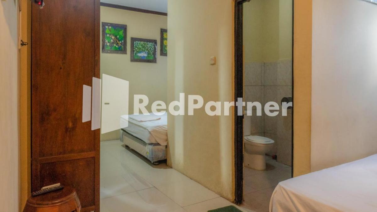 Vandhela Homestay Syariah Mitra RedDoorz - Housity